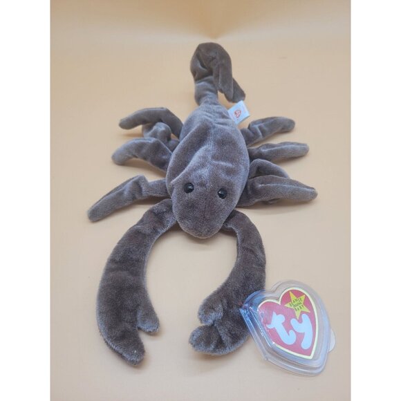 BEANIE BABY Stinger the Scorpion DOB 9/29/97 w/hang tag protector - Picture 1 of 4